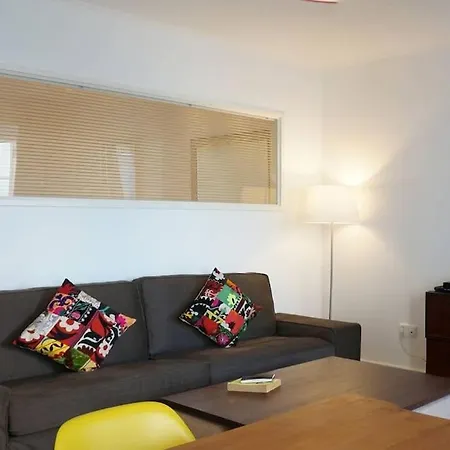 Two Bedroom Apt In Historic Location! Close To The River Lisbon Exterior photo